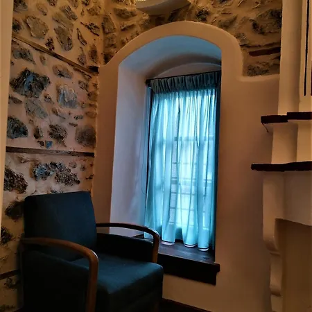 Riverbed Traditional Pensión