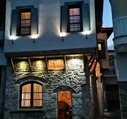 Riverbed Traditional Guest house