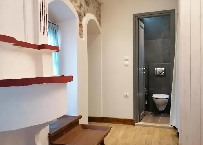 Riverbed Traditional Guest house 3*